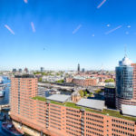 Im Foyer des großen Saals: Blick aus dem Panoramafenster